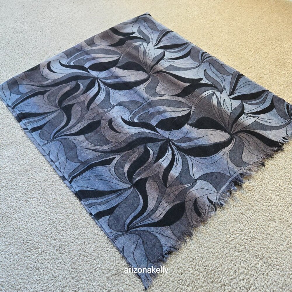 100% Wool Scarf Lightweight Black & Grey - Picture 10 of 13